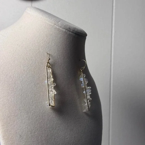 Gold Tone Rectangular Moonstone Chip Drop Dangle Earrings Boho Iridescent - Picture 4 of 8
